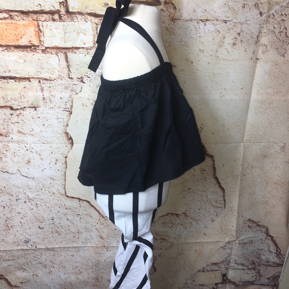 •LAST 2!! Black & Stripe 2 PC Legging Set• - Picture 9 of 11